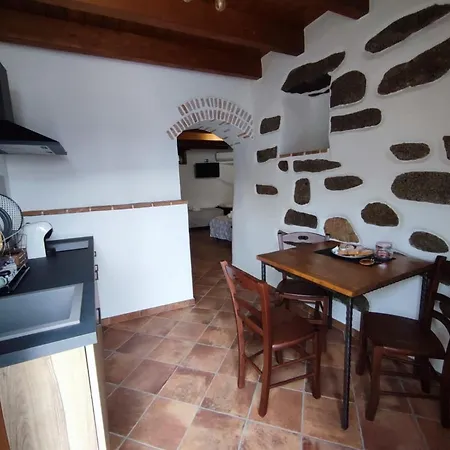 La Corte Dei Baroni Bed & Breakfast Loceri