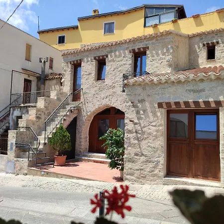 La Corte Dei Baroni فندق مبيت وإفطار