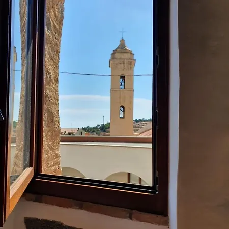 La Corte Dei Baroni